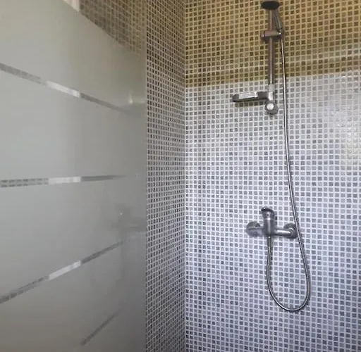 Maison Au Calme Dans La Verdure