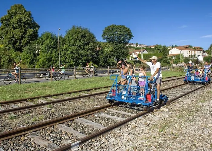 Maison Au Calme Dans La Verdure